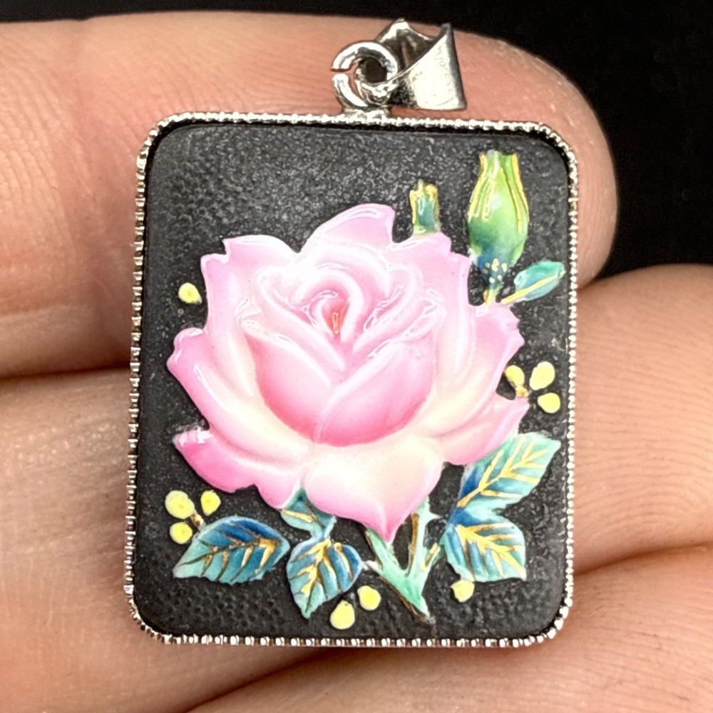 Vintage Toshikane Pendant Roses Flower Signed